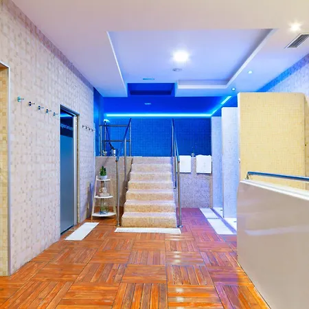 Hotel El Tajo &